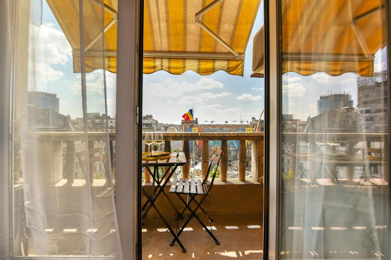 Chic Accommodation With Breathtaking Views Over Calea Victoriei - Your Central Heaven Бухарест Экстерьер фото